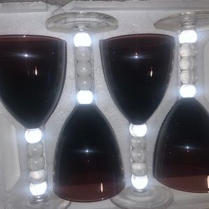 Beautiful, four piece wine glasses